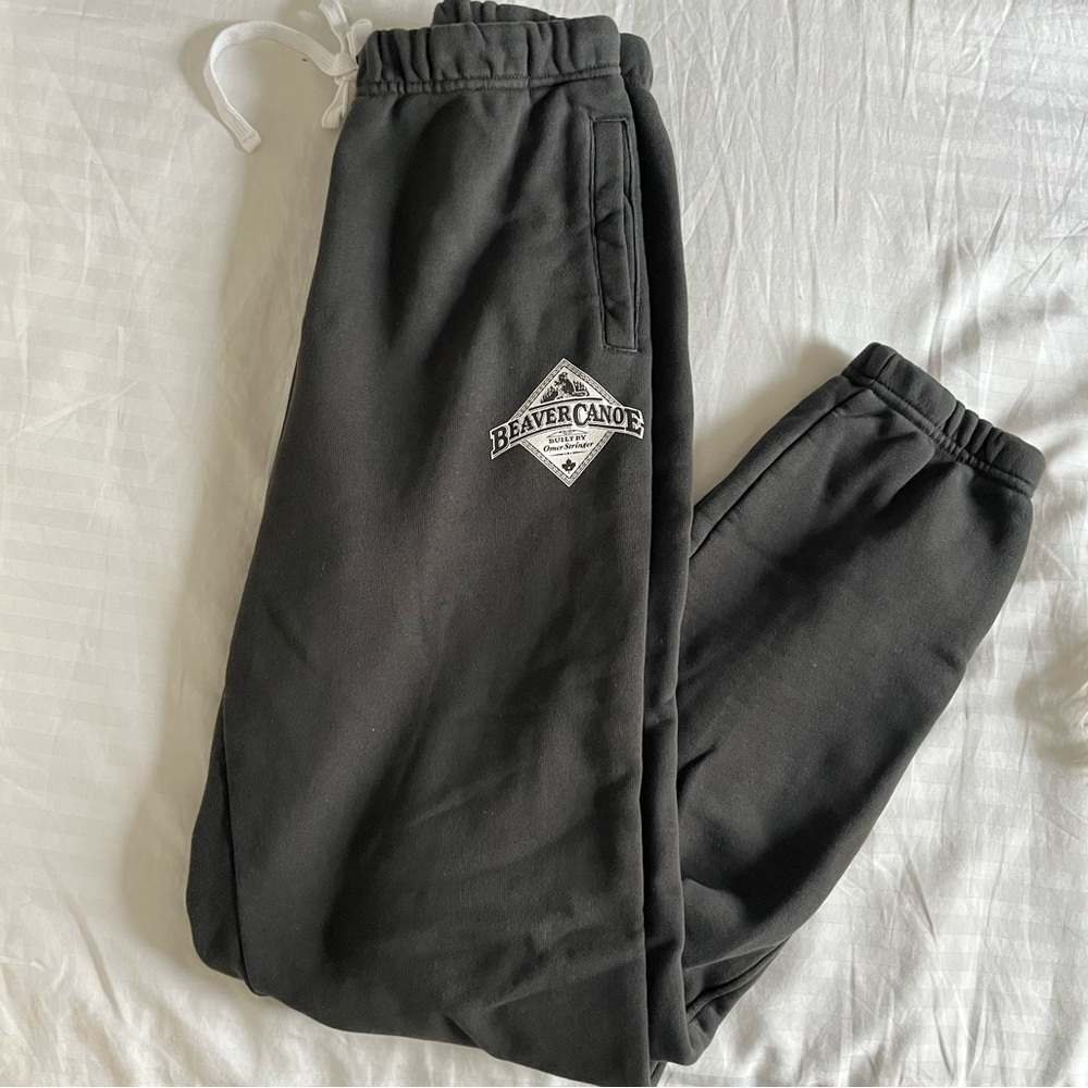 ROOTS Canada classic sweats in Black
